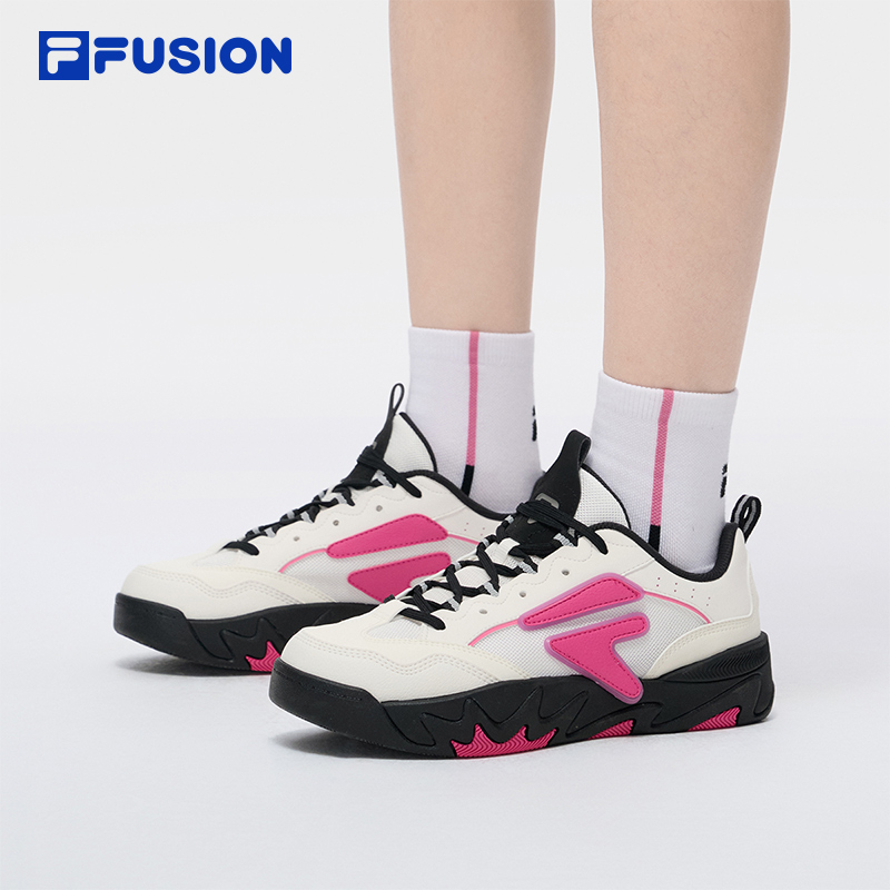 FILA FUSION SKATEBOARDING FILA FUSION NOLLIE II Women Skate Shoes (White/Silver)