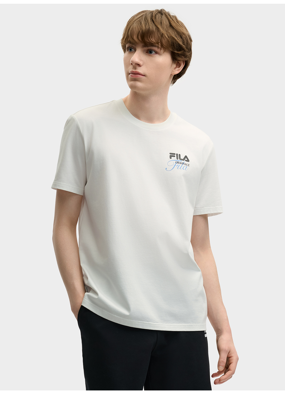 FILA CORE LIFESTYLE ORIGINALE DREAMS ON THE COURT Men Short Sleeves T-Shirt (Grey / Light Blue / White)