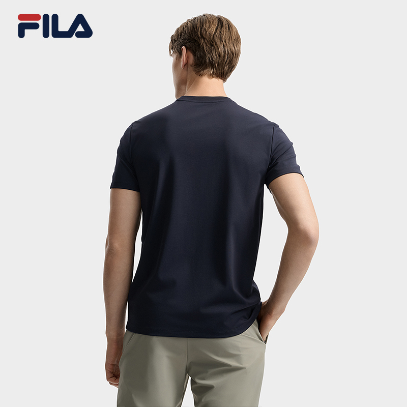 FILA CORE LIFESTYLE WHITE LINE ESCAPE THE CITY Men Short Sleeve T-shirt