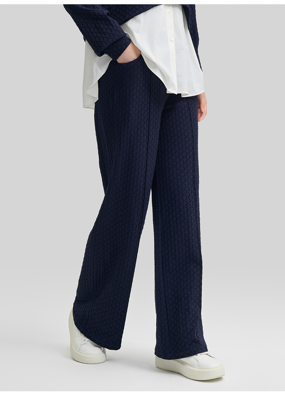 FILA CORE LIFESTYLE FILA EMERALD CHEVAL BLANC COURCHEVEL Women Knit Pants (Navy)