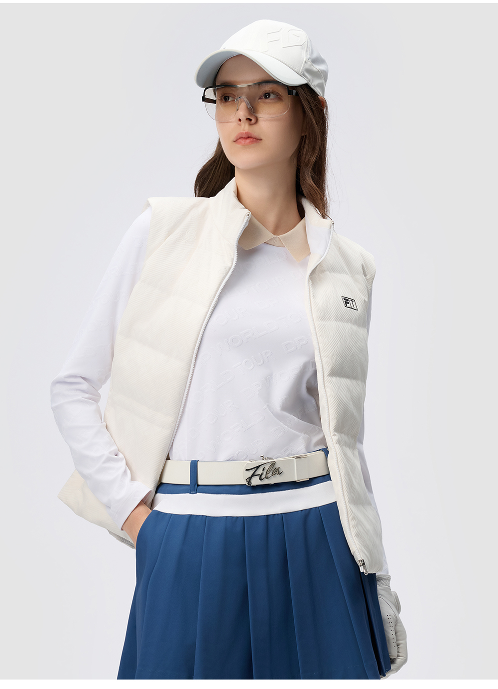 FILA CORE ATHLETICS GOLF DP WORLD TOUR MONOGRAM STRIPE Women Down Jacket Vest (White)