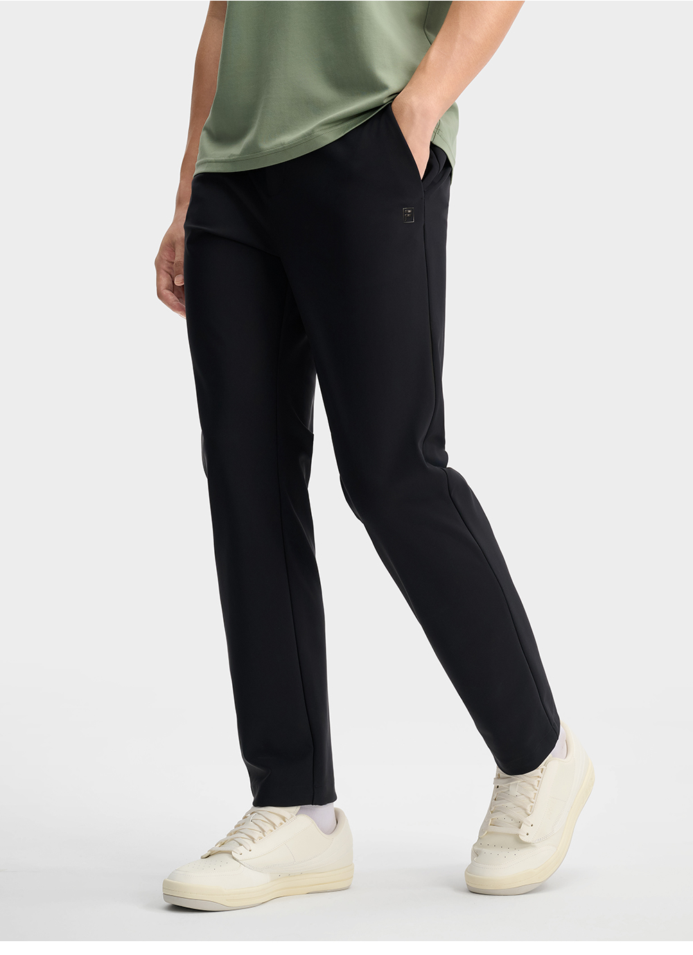 FILA CORE LIFESTYLE WHITE LINE THE GALLERIA VITTORIO EMANUELE II Men Knit Pants (Black / Matcha Khaki)