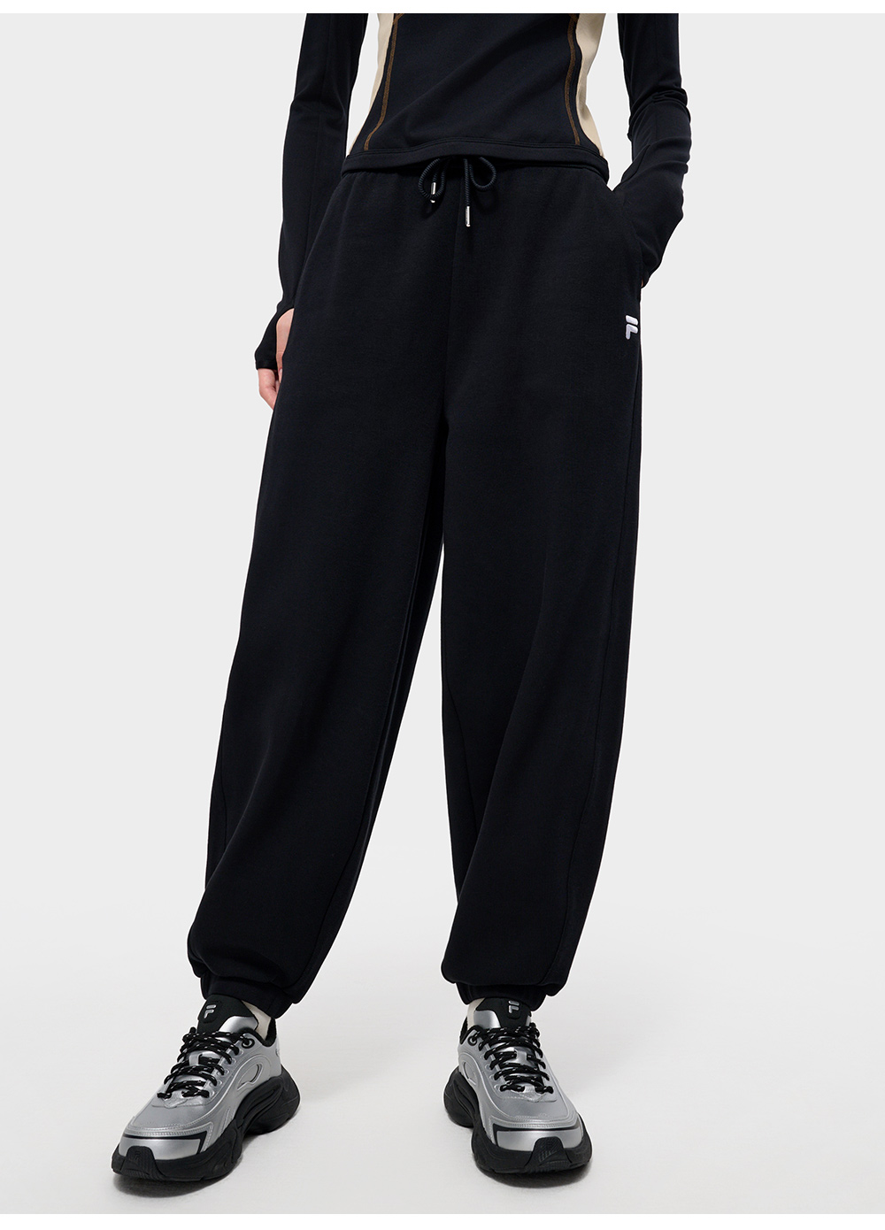 FILA FUSION INLINE CATEGORY CLUB LONG PANTS Women Knit Pants (Black / White)