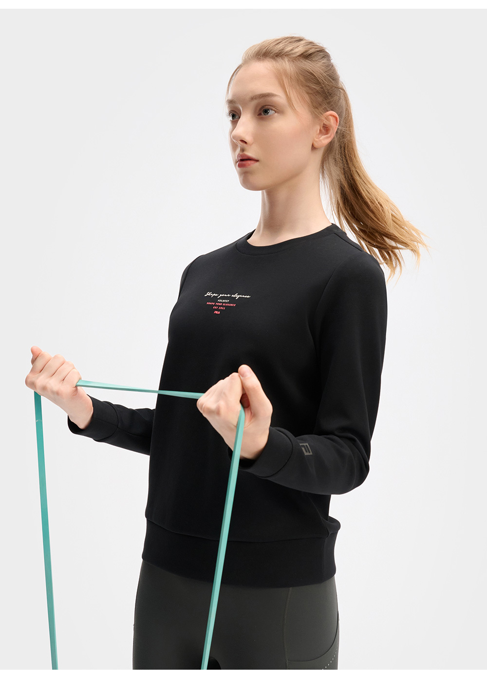FILA CORE ATHLETICS FITNESS Women Long Sleeve Top (Black / Light Blue / White)