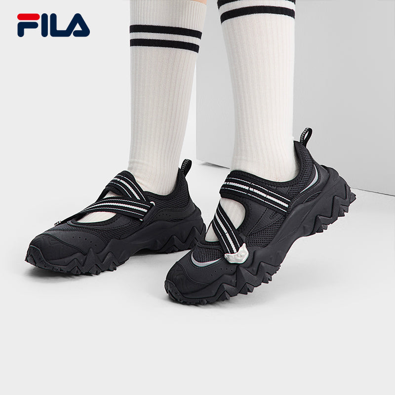 FILA CORE FASHION OAKMONT Women Sandals (Black / White)