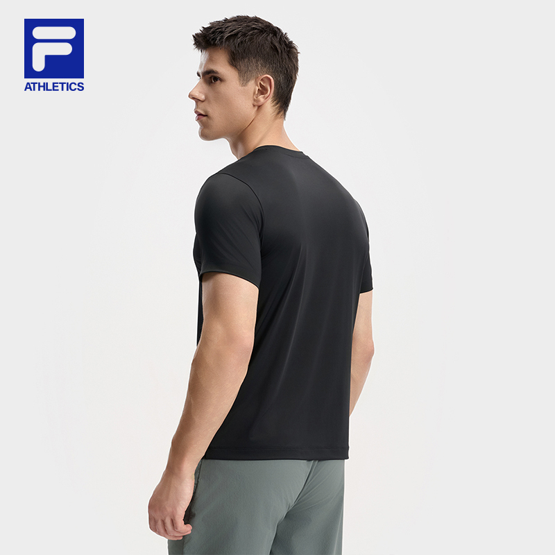 FILA CORE ATHLETICS FITNESS MEN Men Short Sleeve T-shirt (Black)