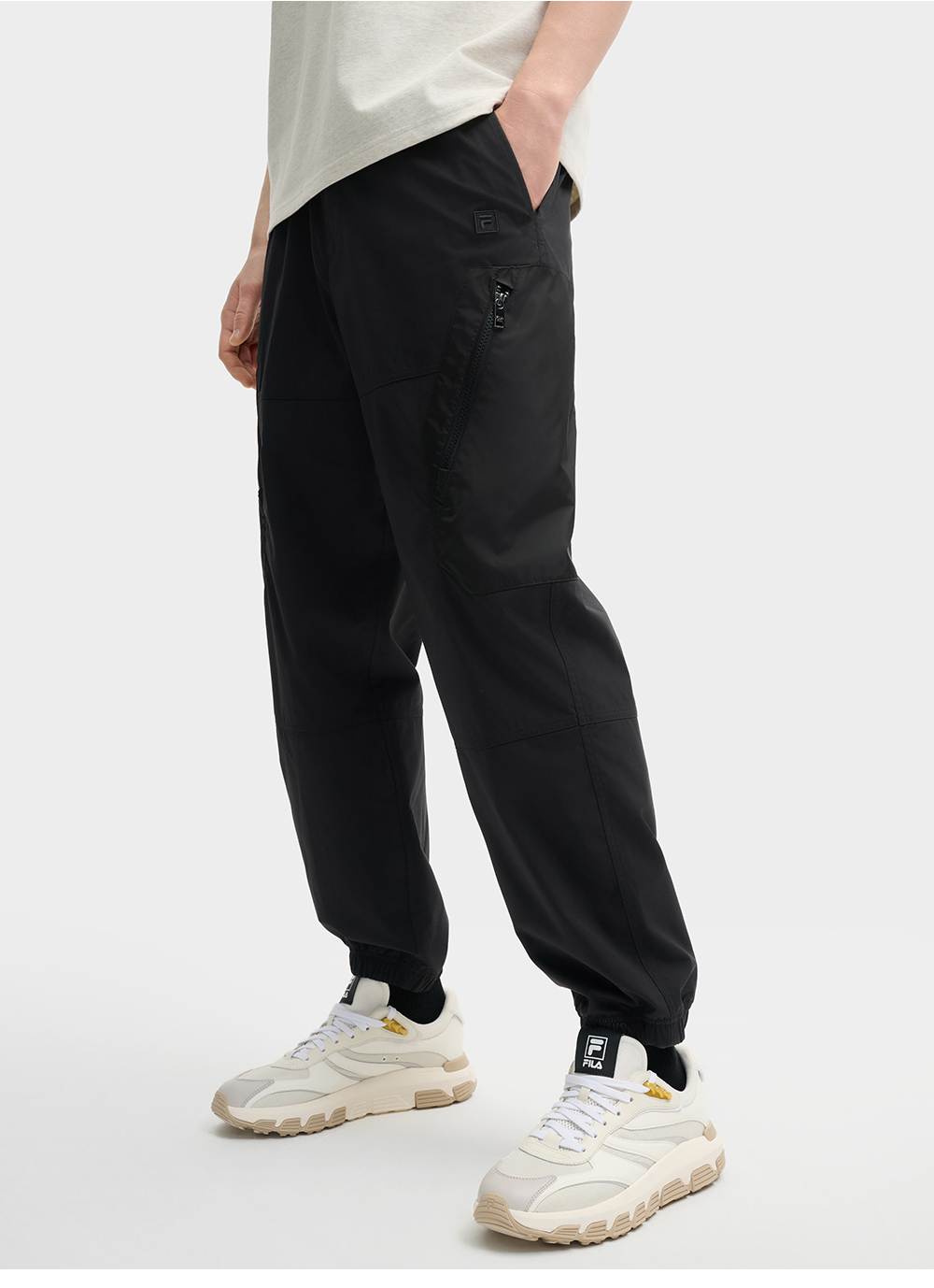 FILA CORE LIFESTYLE MILANO ENJOY A CUP OF JOE Men Woven Pants (Black)