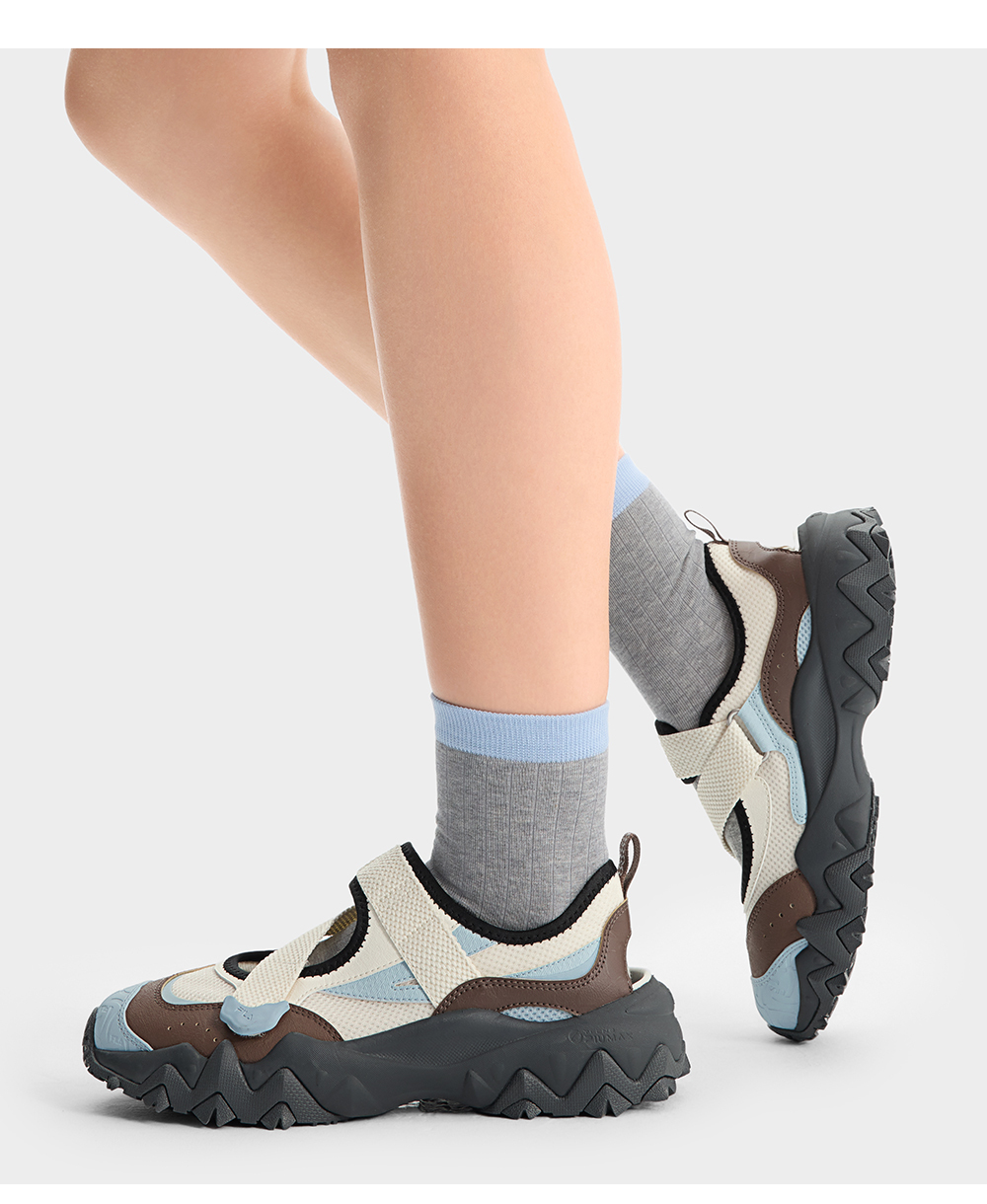 FILA CORE FASHION OAKMONT Women Sandals (Black / White)
