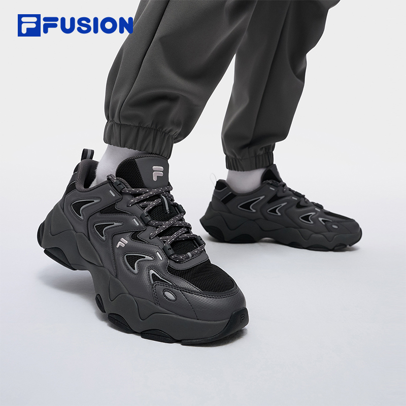 FILA FUSION SNEAKERS COMET II Men Sneakers (Black/White)