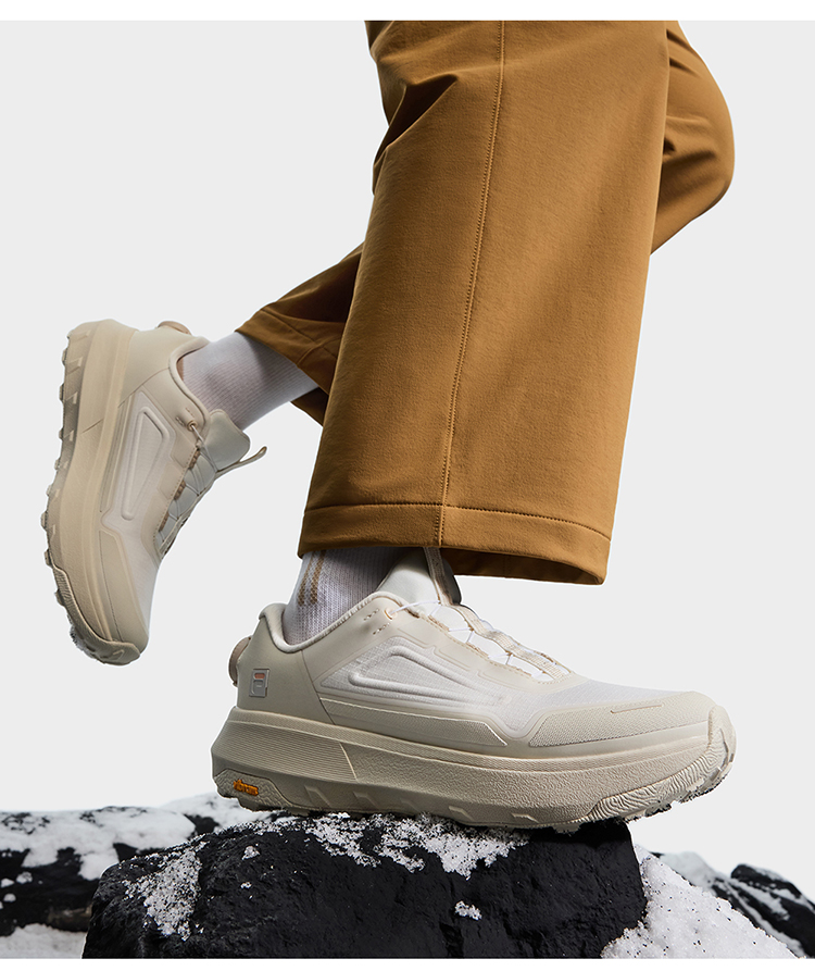 FILA CORE SPORT PERFORMANCE FILA BOA EXPLORER 3 Women Sneakers（Cream)