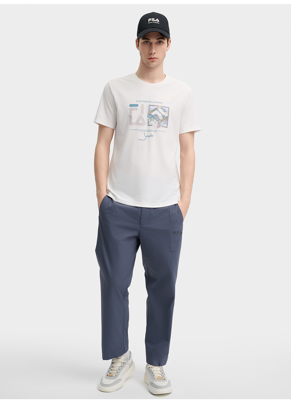 FILA CORE LIFESTYLE HERITAGE MYSTERIOUS JOURNEY Men Short Sleeve T-shirt (Black / White)