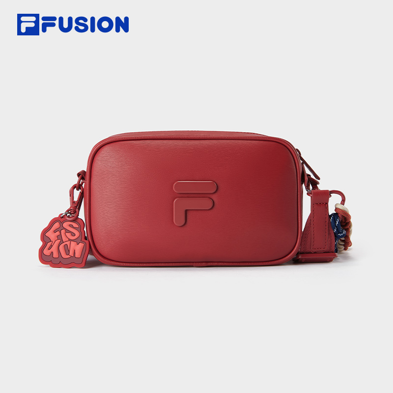 【FILA】 New small messenger bag /追跡付 White Fila New Small Messenger Bag | JD Sports Malaysia