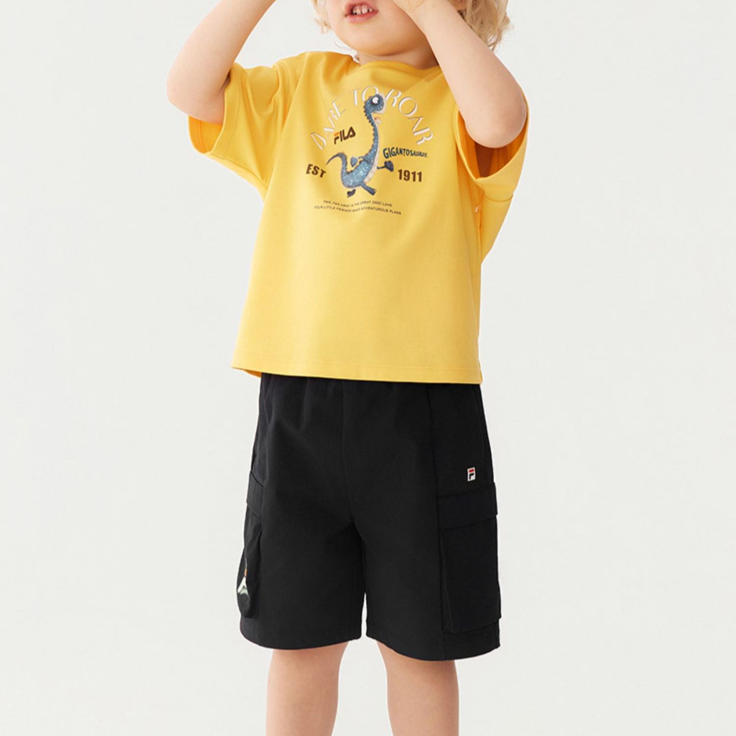 (105-130cm) FILA KIDS x GIGANTOSAURUS Boy's Knit 5 Inch Woven Pants in Navy