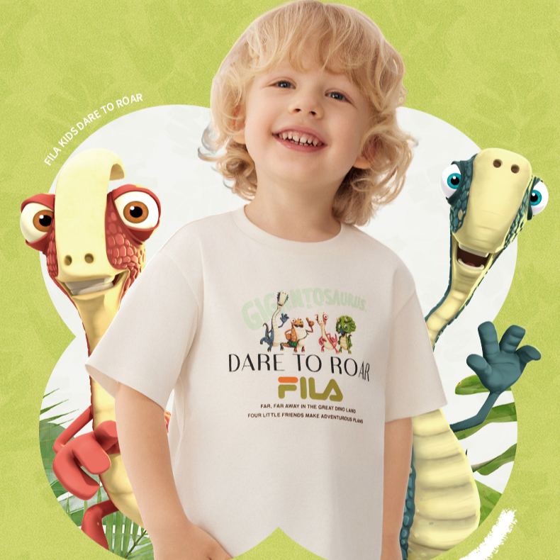 (105 - 130cm) FILA KIDS x GIGANTOSAURUS ORIGINALE Boy's Short Sleeve T-Shirt in Ash