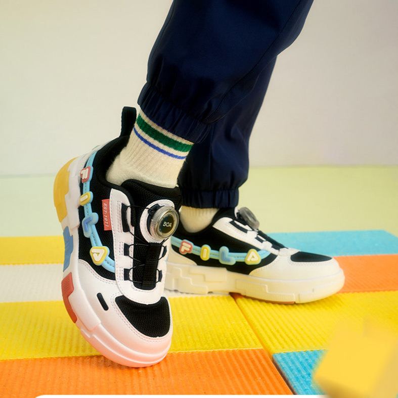 FILA KIDS PIXELS Boy's Light-up Shoes in Black / Blue
