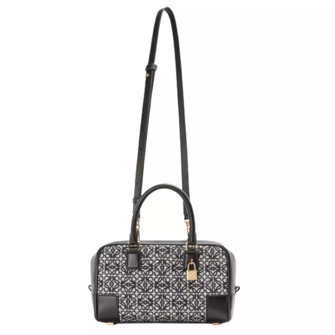 【LOEWE】OGGI雑誌掲載！泉里香さんも着用！アマソナ23 バッグ アナグラム 3WAY アナグラム-BUYMA