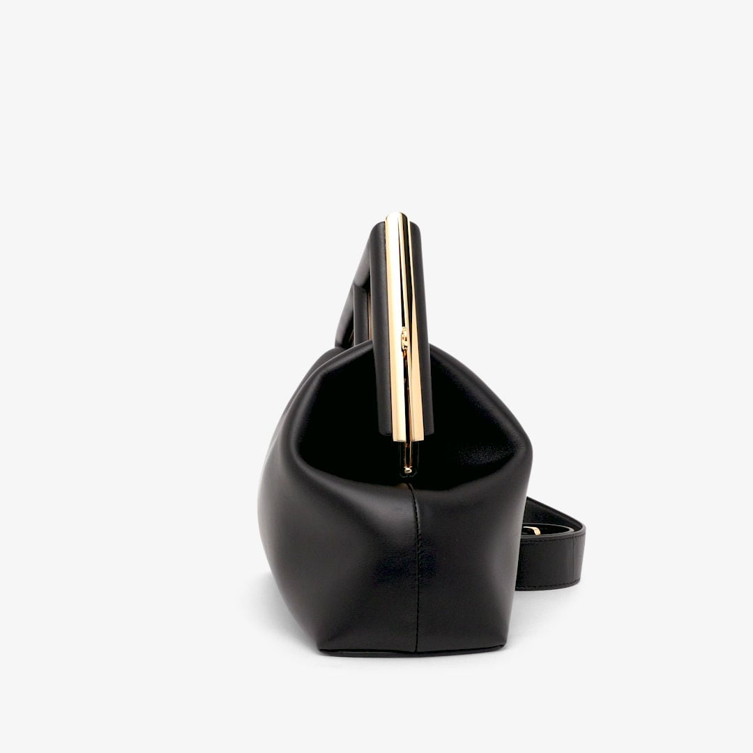 VERY雑誌掲載！『東原亜希同項』【FENDI】新作、大人気