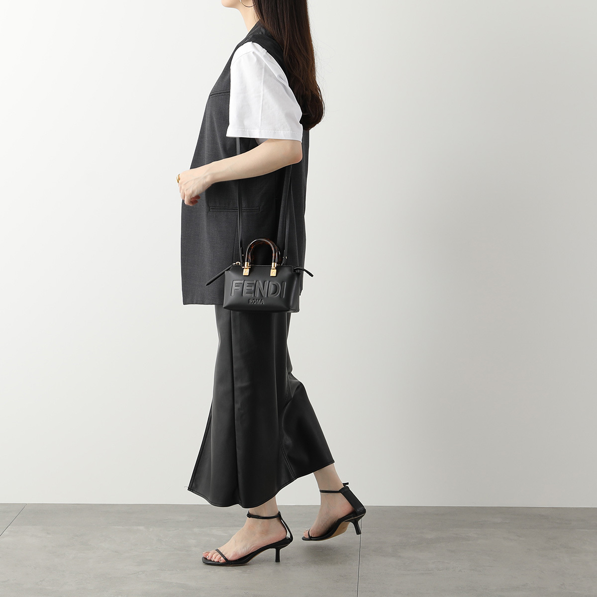 FENDI ショルダーバッグ バイ ザ ウェイ ミニ 8BS067 ABVL