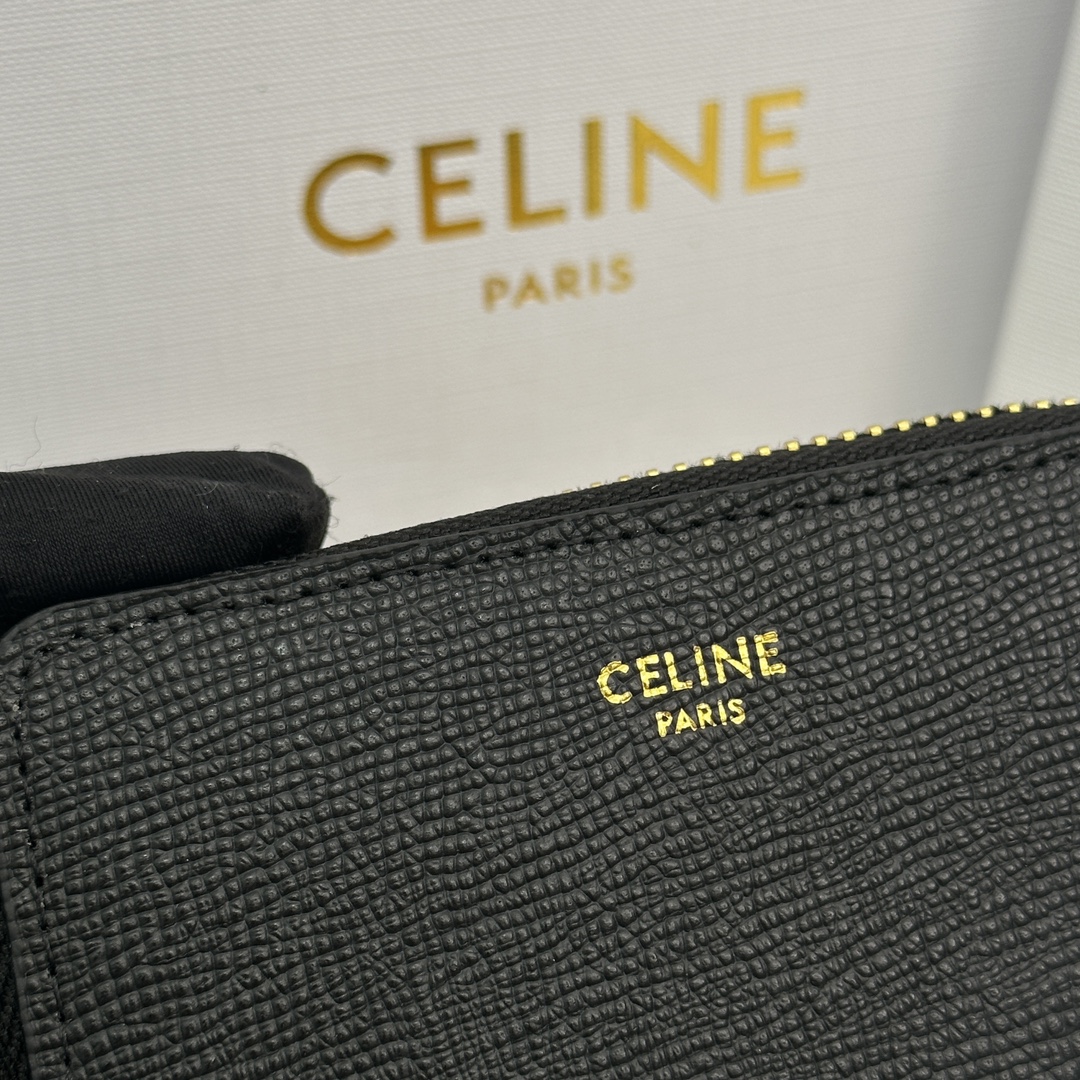 CELINE【入手困難】TRIOMPHE CUIRコンパクトファスナー財布 ★全色★