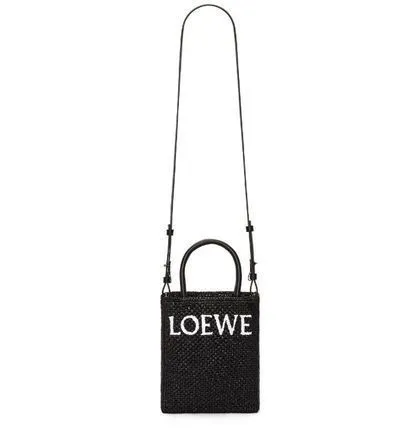 【loewe】すぐ届く☆新作☆loewe☆ラフィアトートバッグ
