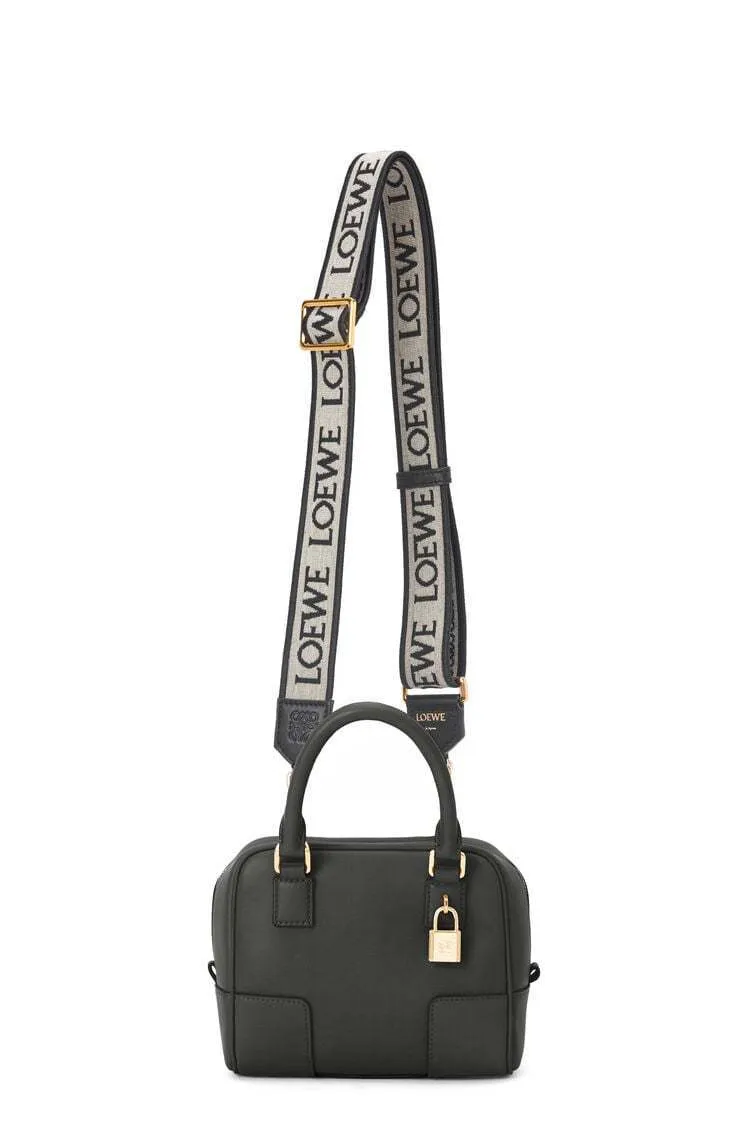 海外限定色有!-loewe-アマソナ16スクエア-バッグ-ナパカーフ-