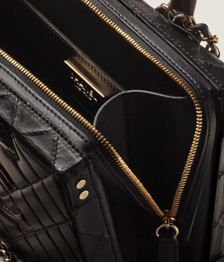 【完売必至】CHANEL バニティケース バッグ  4カラー