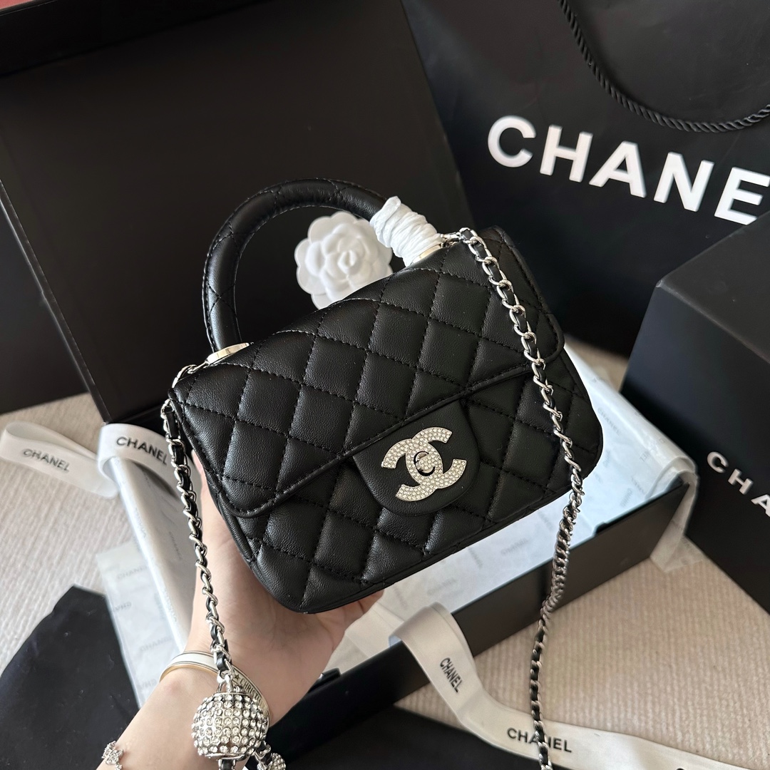 【女性に大人気！】 CHANEL セルズボウルシリーズレディーズハンドバッグ
