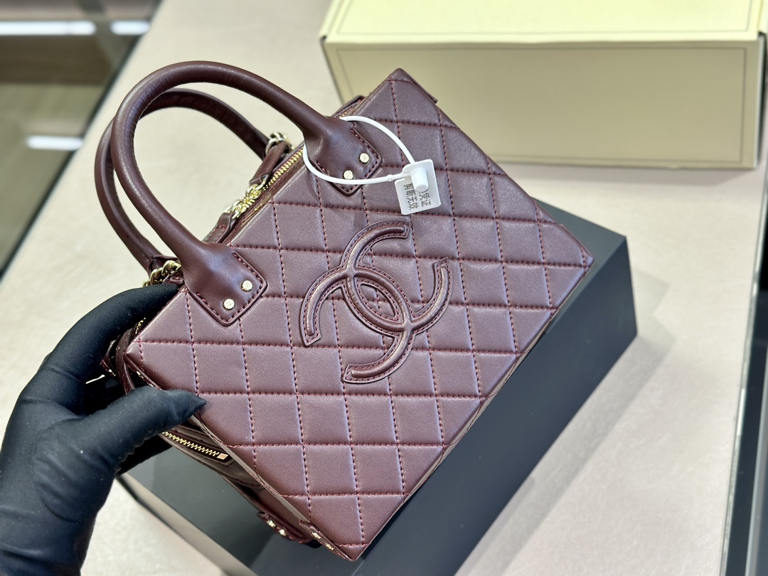 【完売必至】CHANEL バニティケース バッグ  4カラー