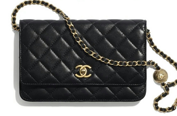 Chanel限定のシャネルウォレットを23800円+【無料】スクエアサングラスで400セット限定販売! 数量限定、期間限定の特別オファー!