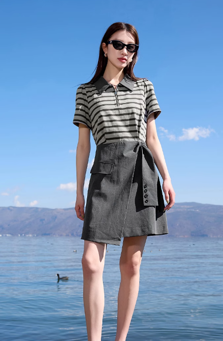 プラスサイズの女性の服2025年夏の新しいフェイクツーピースラペルドレス半袖カレッジスタイルストライプファットMM