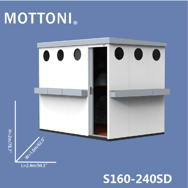 Villa courtyard storage room