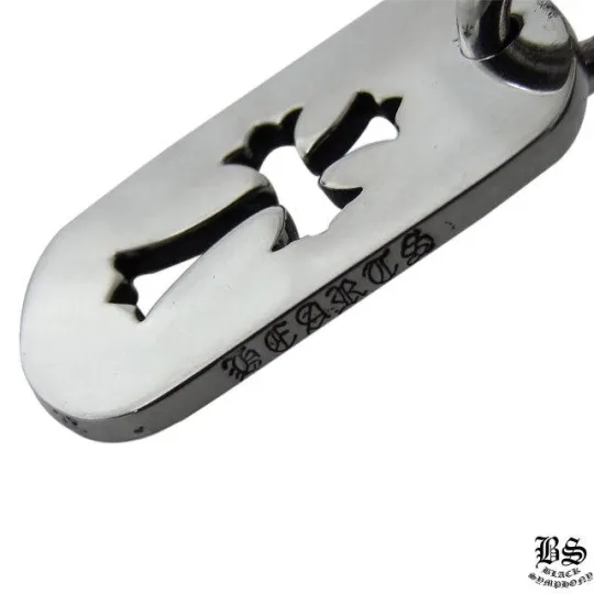 クロムハーツ カットアウトクロスドッグタグ(スモール)