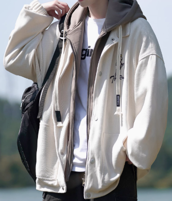 春と秋のメンズの日本のフェイクツーピースジャケット、ティーンエイジャーのゆったりしたフード付きジャケット、大きいサイズ、メンズ野球ユニフォーム