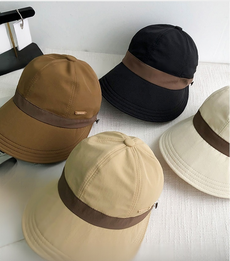 หมวกลิ้นเป็ดที่แมทช์ง่ายและทำให้หน้าดูเล็ก ป้องกันแสงแดดได้และแขวนหน้ากากได้ 