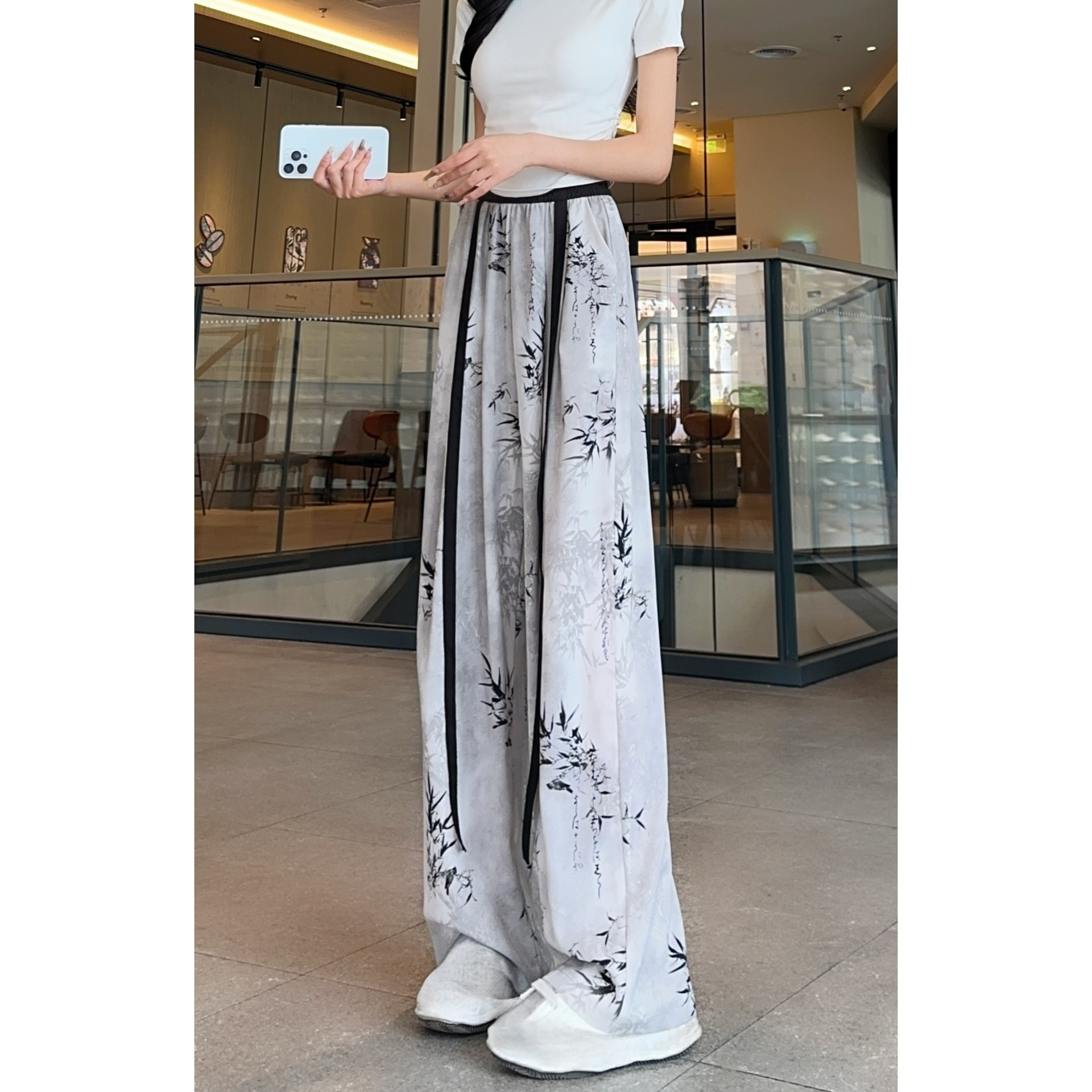 กางเกงขายาวทรงกว้างผ้าไหมน้ำแข็งผูกริบบิ้น | เย็นสบายและช่วยให้ดูผอมเพรียว ราวกับเดินอยู่บนอากาศ ❄️