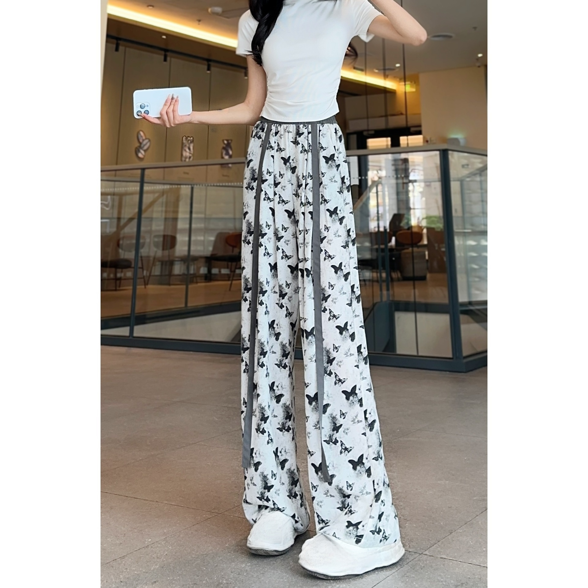 กางเกงขายาวทรงกว้างผ้าไหมน้ำแข็งผูกริบบิ้น | เย็นสบายและช่วยให้ดูผอมเพรียว ราวกับเดินอยู่บนอากาศ ❄️