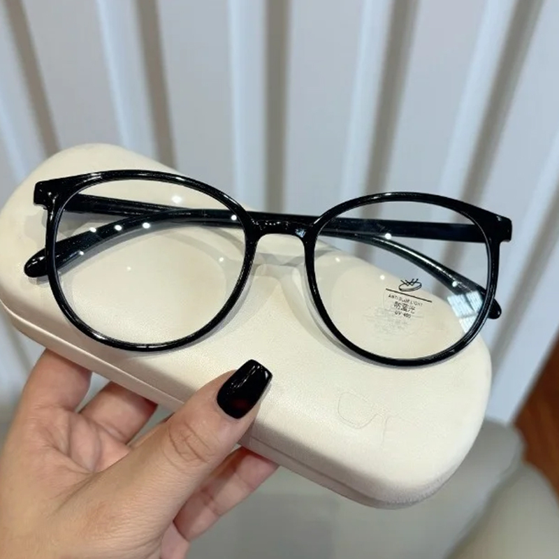 Ultra-lightweight anti-blue light integrated reading glasses