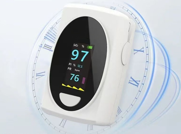 👨‍👩‍👧‍👦 This health monitor is suitable for the whole family, elders, kids and fitness groups. 🔬 Developed by Harvard scientific research, it is a medical-grade fingertip detector ✋ with non-invasive ❌💉 and painless clip-on design.