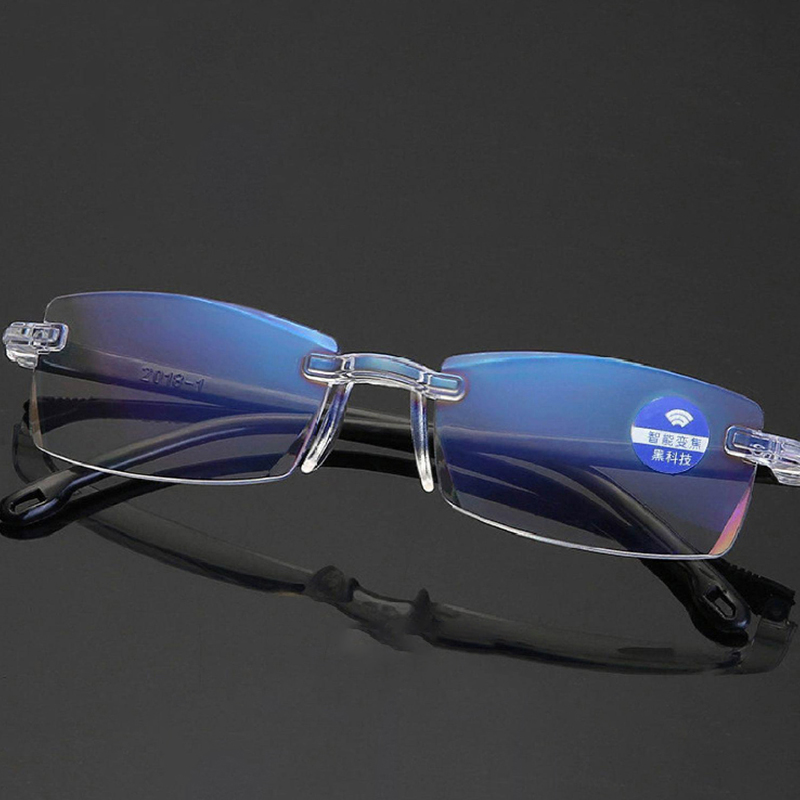 👓 Smart Auto-Focus Optical Glasses 💙 Lenses come with built-in professional indoor blue light filter and outdoor UV auto-photochromic technology, turning into stylish sunglasses in just seconds ☀️