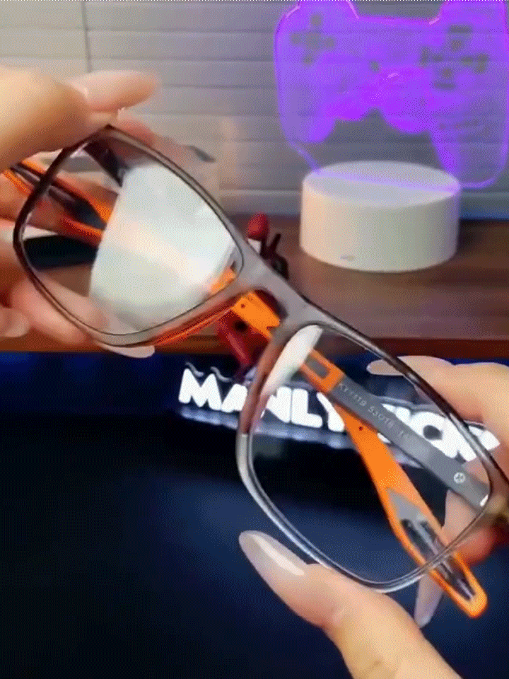 ✅ Stop swapping glasses forever! One pair for seamless vision and instant sun protection.
