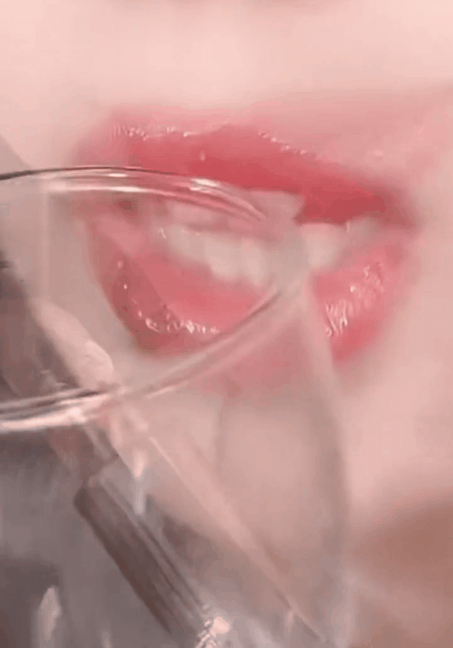 Color-Changing Lipstick - Paraben-Free Formula for Sensitive Skin Care