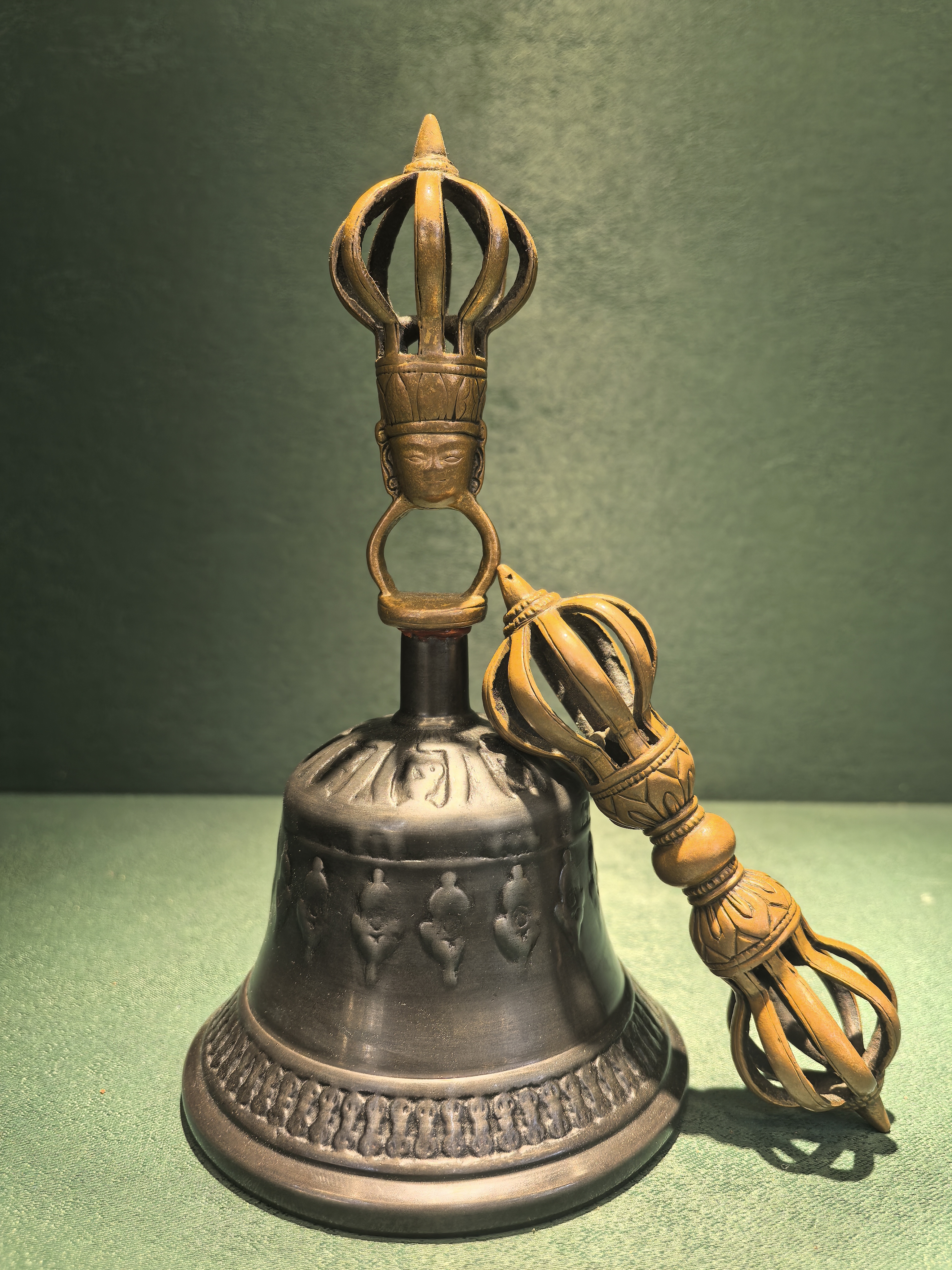 オールドチベット仏教 銅製 金工細工仏陀鈴 Dorje Vajra Bell オールドチベット仏教 銅製 金工細工仏陀鈴 Dorje Vajra Bell