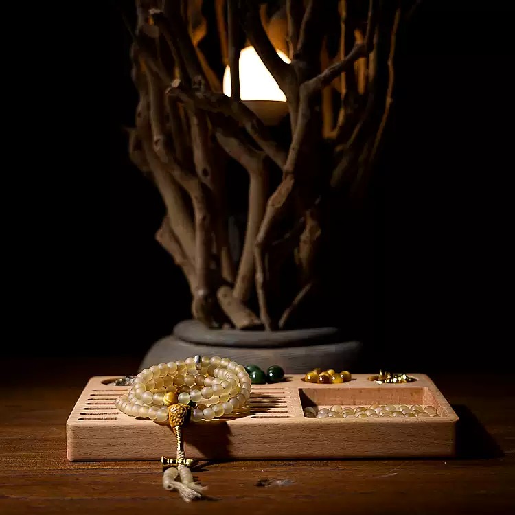 Tibetan Simplicity – Natural Highland Goat Horn Mala