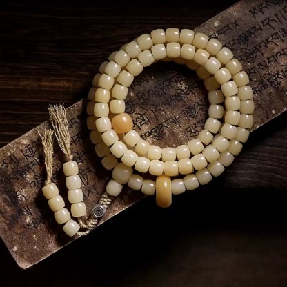 Natural White Jade Bodhi Root Mala – Handcrafted Timeless Elegance