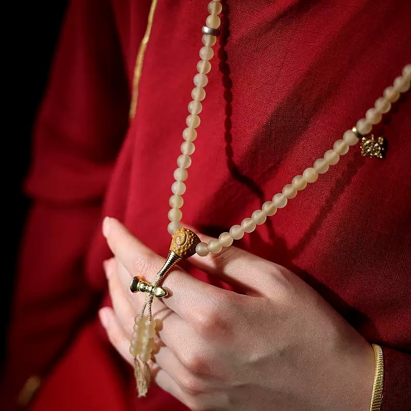 Tibetan Simplicity – Natural Highland Goat Horn Mala