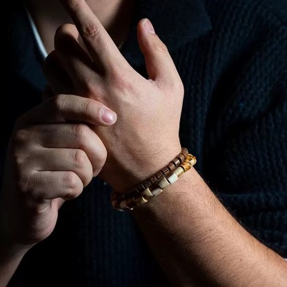 Wilderness Bond: Natural Antler & Chicken-Wing Wood Double-Strand Bracelet