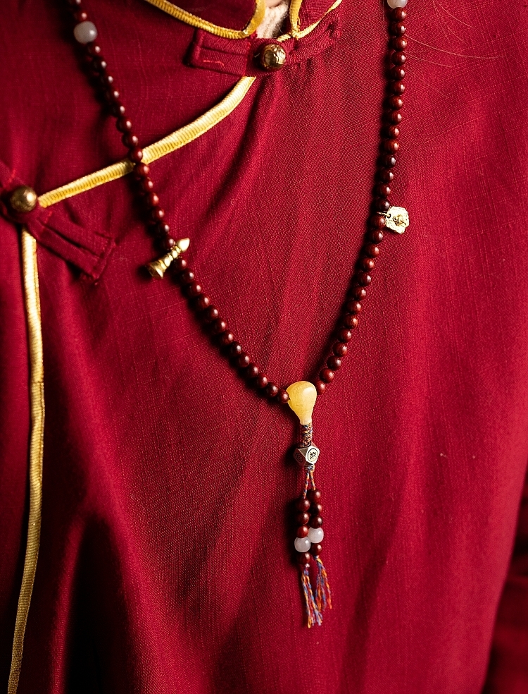 Natural Rosewood 108 Bead Mala Bracelet with Beeswax and Hetian Jade Zodiac Sign Charm