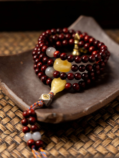 Natural Rosewood 108 Bead Mala Bracelet with Beeswax and Hetian Jade Zodiac Sign Charm