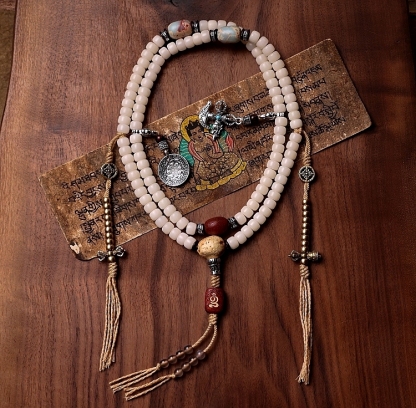 Tibetan White Bodhi Root 108 Mala - Bodhi Necklace & Bracelet