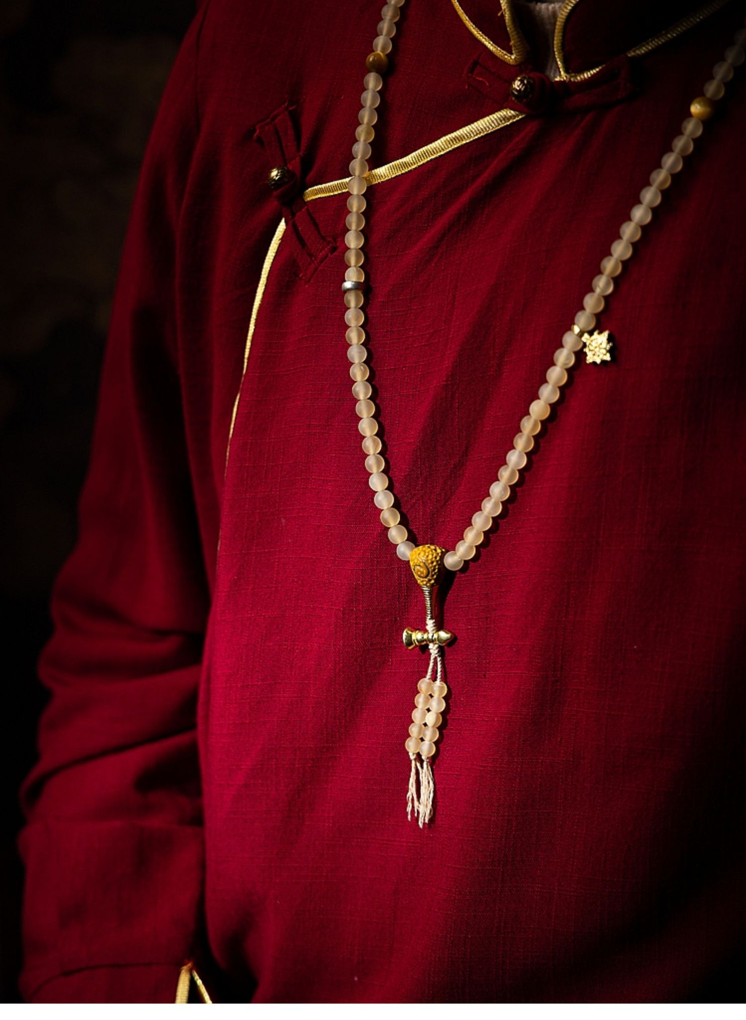 Tibetan Simplicity – Natural Highland Goat Horn Mala